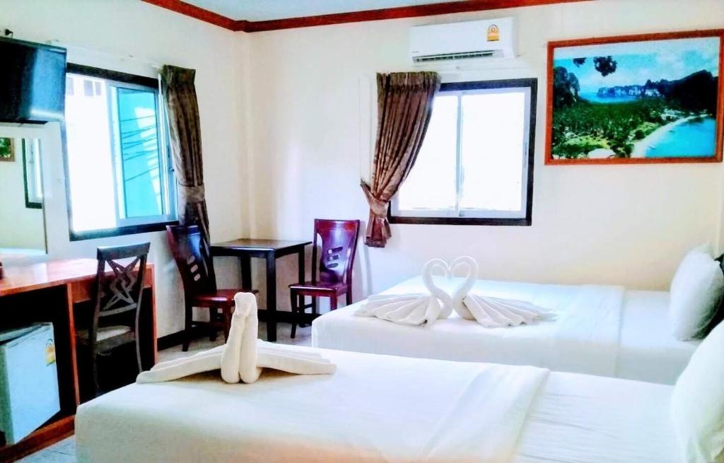 Golden Bee PhiPhi – Koh Phi Phi