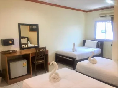 Golden Bee PhiPhi – Photos 15